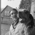 Con l'amato cane Cimbro